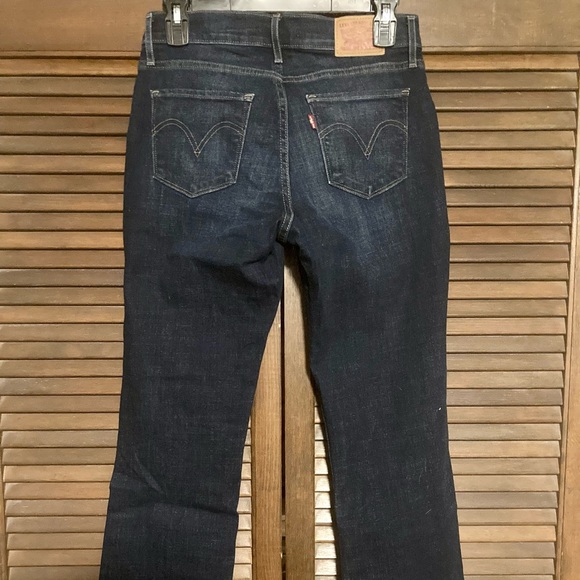 Levi’s Curvy Bootcut Size 4/27 Dark Wash Jeans - Picture 8 of 9